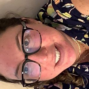 Meet your Posher, Lindsey